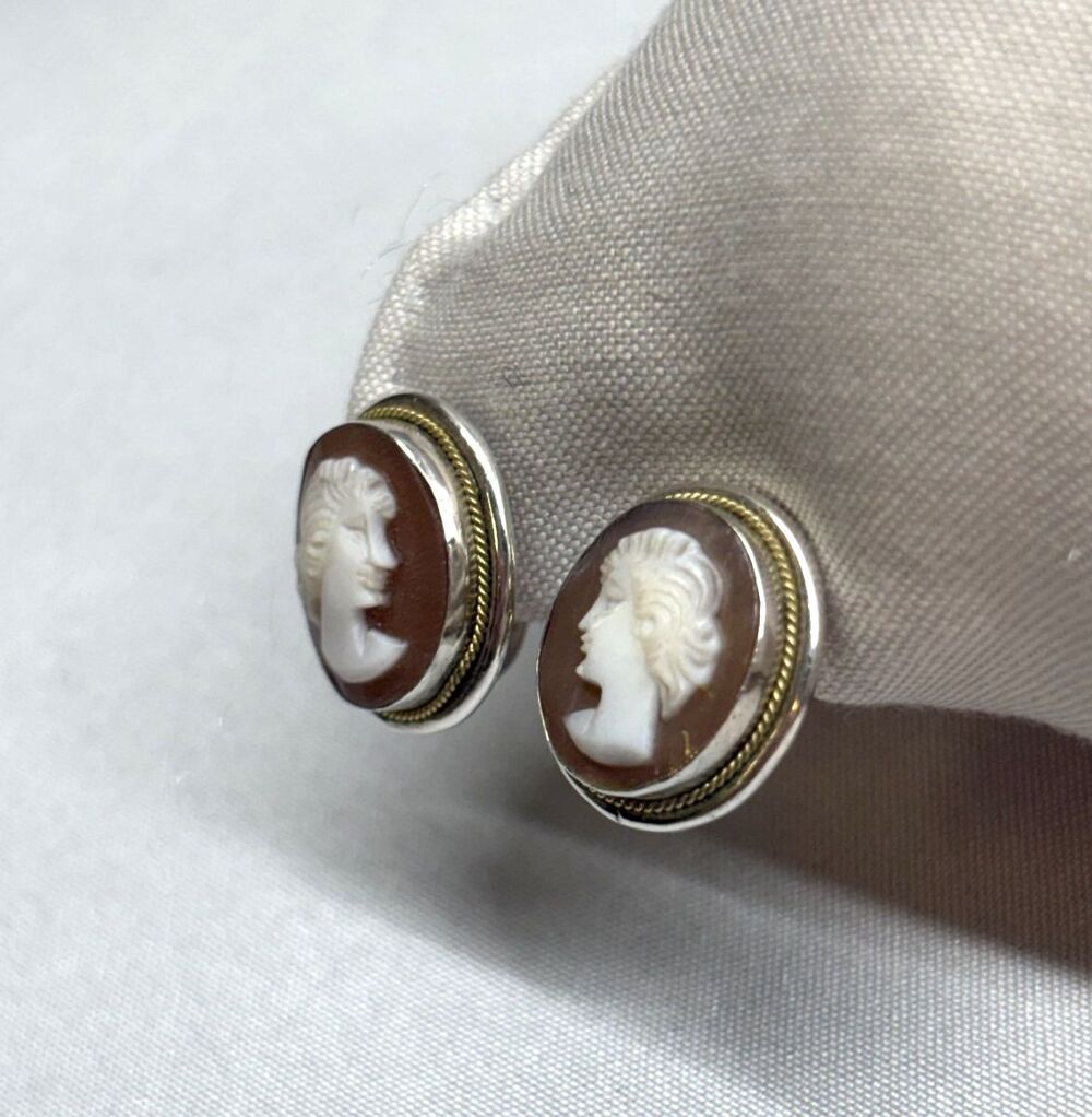 Vintage 1940s Shell Cameo Carved Carnelian Screw back Earrings 800 coin Silver - Picture 4 of 11